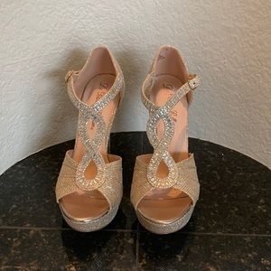 New rhinestone platform heels size 7 1/2